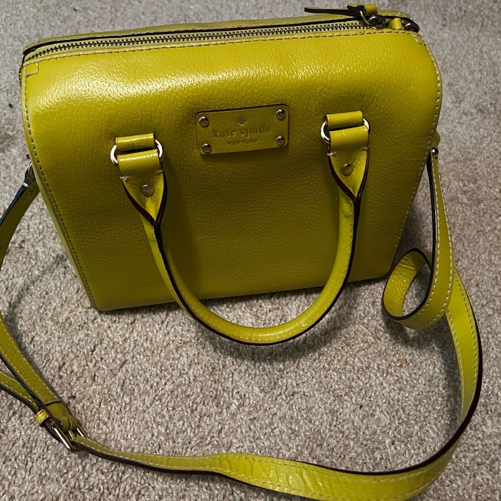Kate Spade Lime Green Leather Handbag. Pre-Owned because no tag